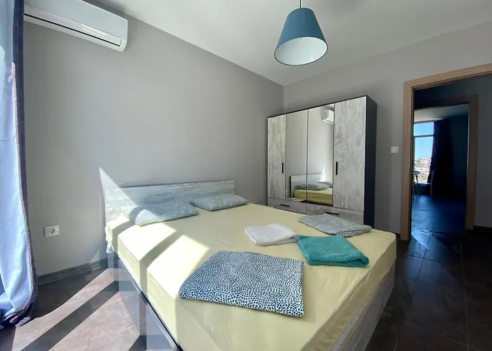 Vitosha 2 Bedrooms & Parking Place Sofie